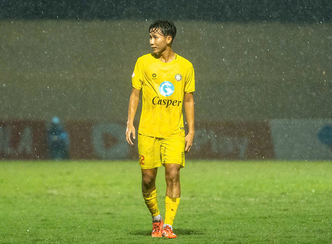 Dahmot Thongkhamsavath trong màu áo CLB Thanh Hoá