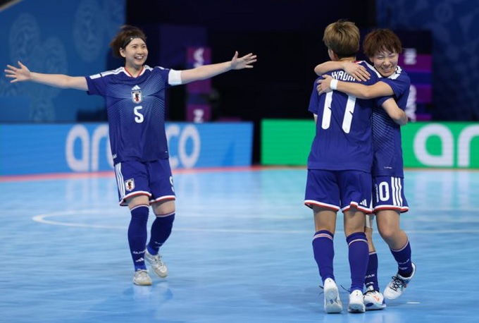 Nhật Bản phải quyết đấu trong lượt cuối cùng 