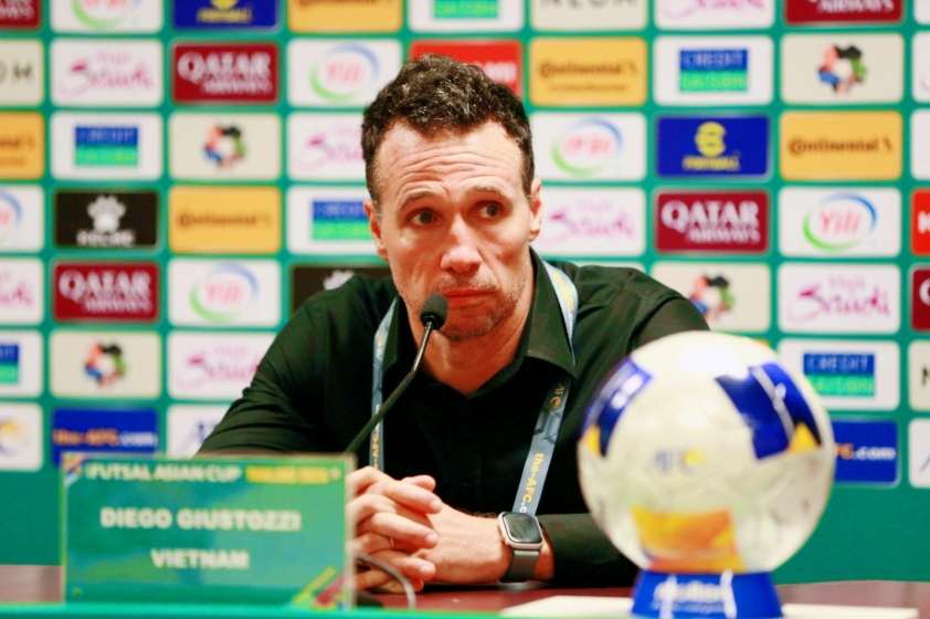 HLV Argentina bất bình vì tuyển Việt Nam bị làm khó ở SEA Games_691fe99c2e81f.jpeg