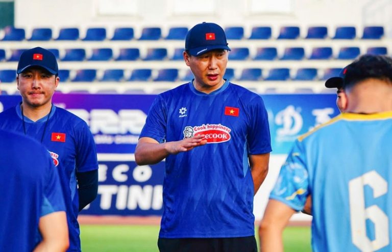 HLV Kim Sang Sik: ‘Tôi mất ngủ vì chốt danh sách U22 Việt Nam’_6929a311b83eb.jpeg