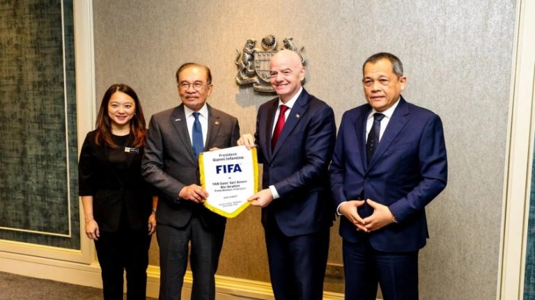 Malaysia sẵn sàng cùng FIFA điều tra sai phạm nhập tịch_6922d926394d1.jpeg