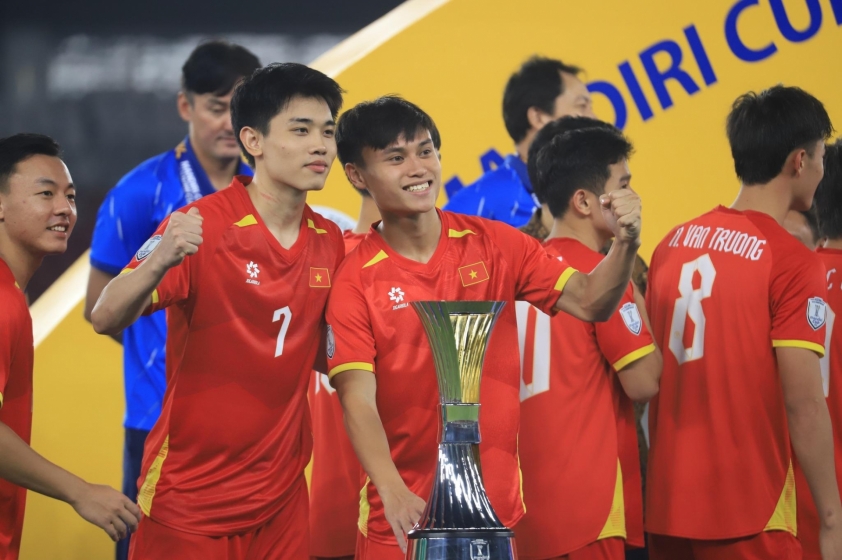 NÓNG: U22 Việt Nam mất 2 trụ cột ở trận ra quân SEA Games_69204c0e83341.jpeg