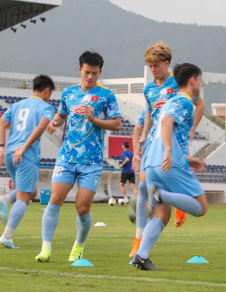 Tiền đạo U22 Việt Nam tiết lộ chiến thuật của HLV Kim Sang Sik ở SEA Games 33_6926e604e02a0.jpeg