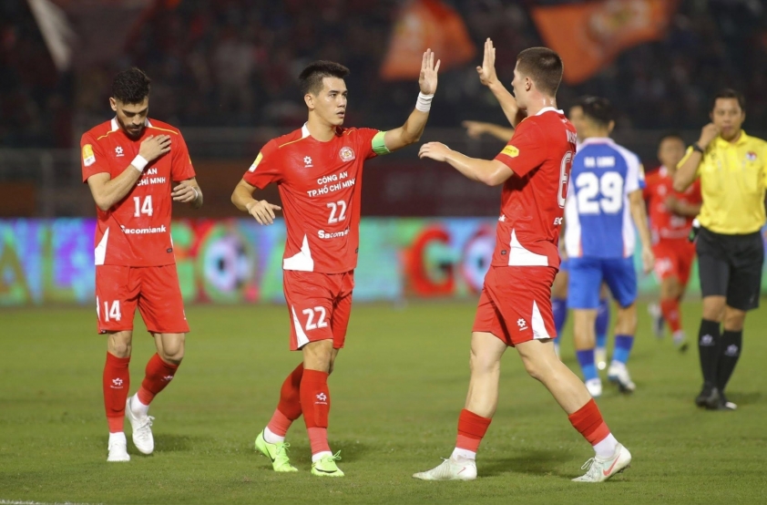 Việt kiều Anh tỏa sáng, CA TP HCM vào tứ kết Cúp QG_69231d035f59a.jpeg