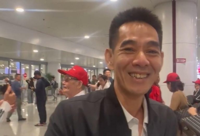 Gia đình cầu thủ U22 Việt Nam bày gần 100 mâm cỗ ăn mừng 69464513da913.jpeg