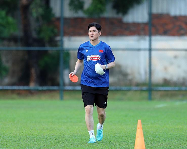 HLV Kim Sang Sik vắng cánh tay đắc lực ở bán kết SEA Games 33 693cc43274877.jpeg