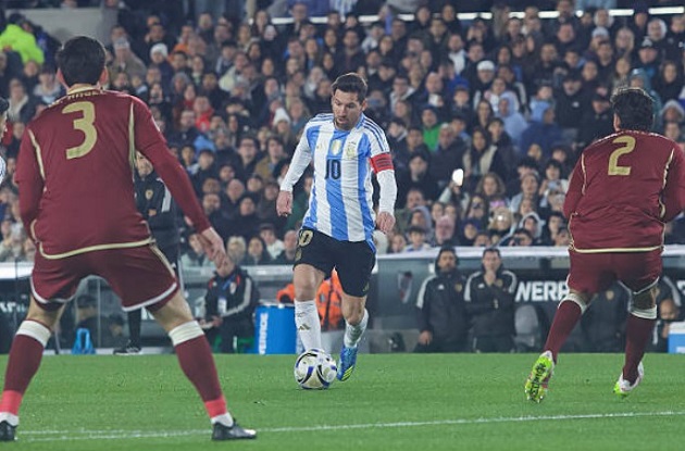 Mastantuono, người kế thừa áo số 10 của Messi tại Argentina? 69326ec1857f4.jpeg