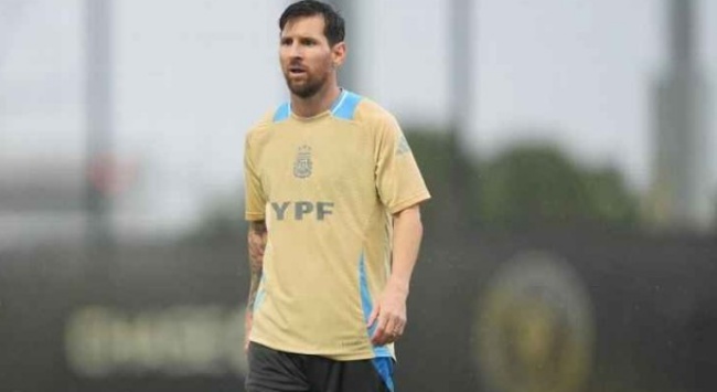 Messi hội quân trở lại cùng tuyển Argentina 694e31327200a.jpeg