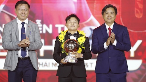 Tân Quả bóng vàng Nguyễn Thị Bích Thuỳ: ‘Ở nơi xa, có lẽ ba đang chung vui cùng con!’ 6950b11fca1d5.jpeg