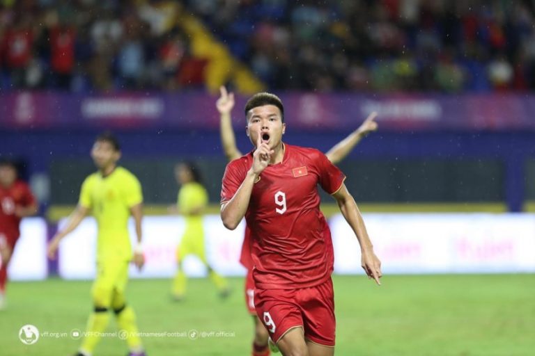 Thắng Malaysia 2 1, U22 Việt Nam vào bán kết SEA Games 69390a32f0511.jpeg