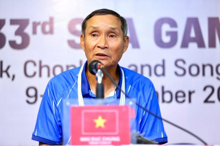 Thua Philippines, HLV tuyển Việt Nam khẳng định bị trọng tài xử ép 69370de5b32be.jpeg