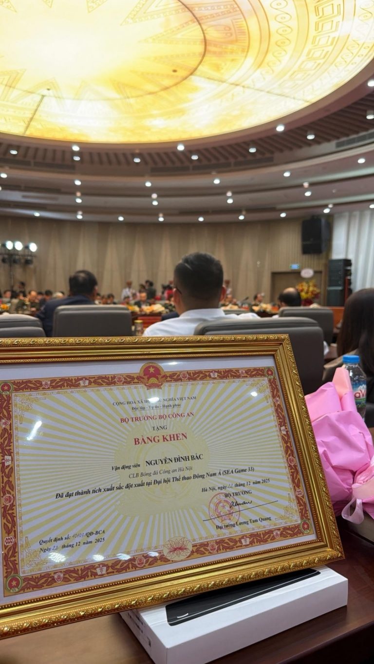 Tiền đạo hay nhất U22 Việt Nam nhận vinh dự đặc biệt 694a801113c76.jpeg