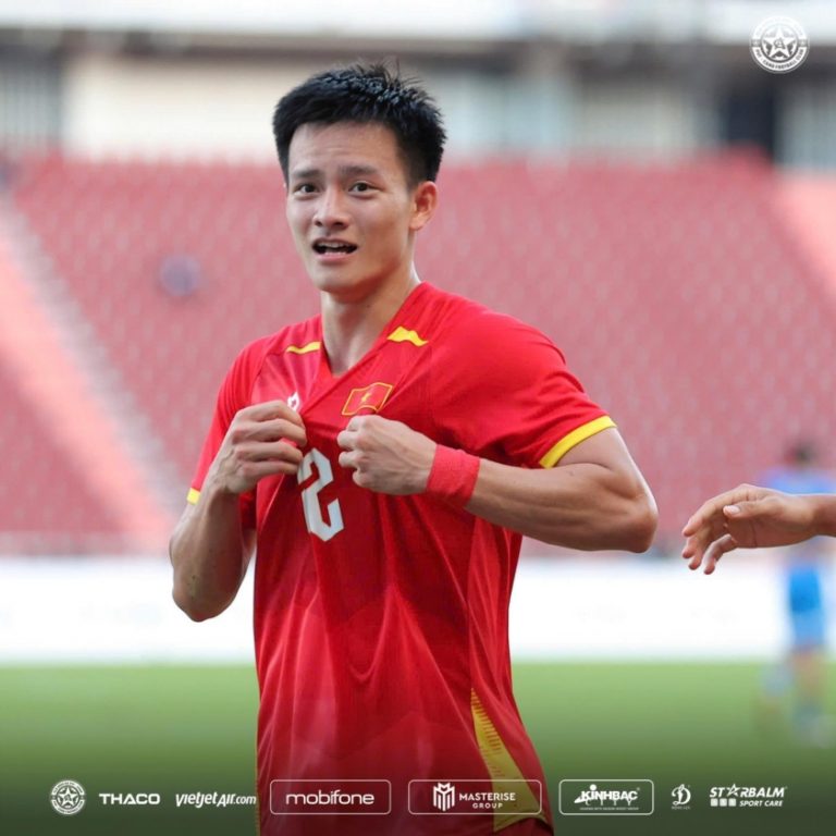 Tiền đạo U22 Việt Nam nói lời thật lòng sau siêu phẩm đá phạt 694056425c115.jpeg