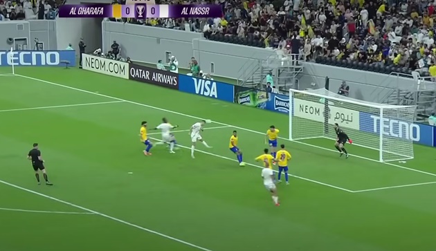 Cristiano Ronaldo lập cú đúp đẳng cấp, rê bóng điêu luyện tạo nên bàn thắng không thể cản phá 695ca9965ccad.jpeg