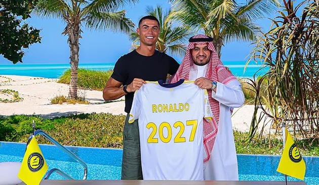 Gia đình ủng hộ tuyệt đối, Ronaldo tiếp tục ở lại Saudi Arabia 6960aa0e90d7f.jpeg