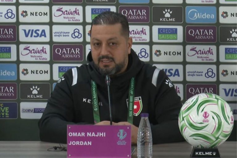 HLV U23 Jordan dè chừng 3 mũi nhọn U23 Việt Nam, nể phục HLV Kim Sang sik 695baf0aa1681.jpeg