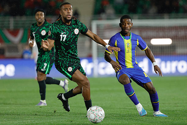 Iwobi lập cú đúp kiến tạo, lý giải việc chọn Nigeria thay vì tuyển Anh 6960aca49aebc.jpeg