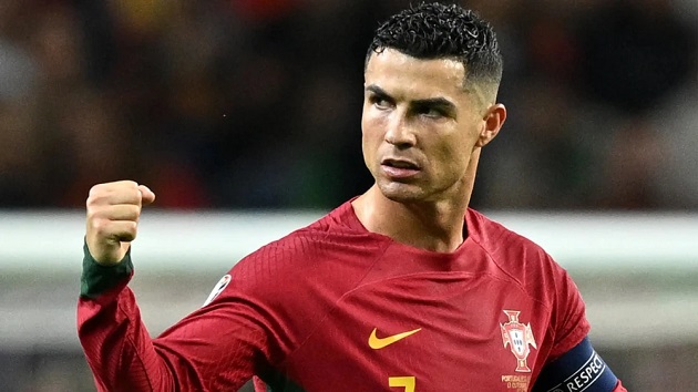 “Mọi thứ bạn cần ở một tiền đạo, Cristiano đều có” 695ca85b1df84.jpeg