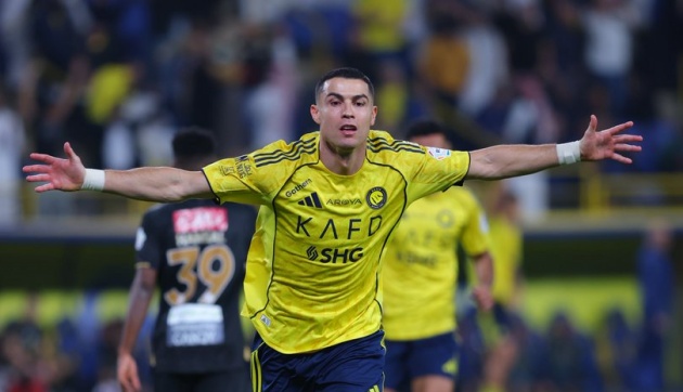 Ronaldo lại khiến thế giới cúi đầu trước đẳng cấp 695ca5689dc3f.jpeg