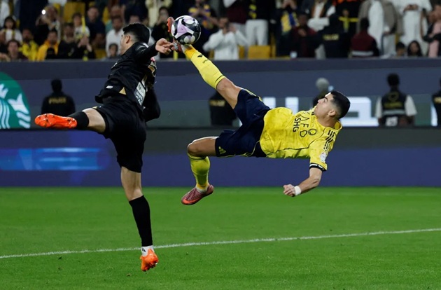 Ronaldo tái hiện siêu phẩm 2018 khiến người hâm mộ bùng nổ 695ca5707c18e.jpeg