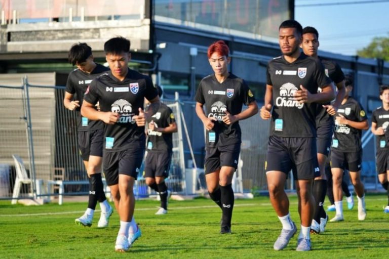 U23 Thái Lan đối đầu sao MU ở giải châu Á 695bb488103eb.jpeg