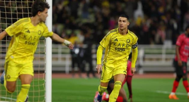 Ronaldo nổ súng, Al Nassr áp sát ngôi đầu bảng 6982f55a33ddf.jpeg